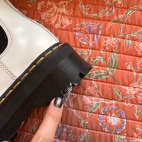 White Quad Platform Chelsea Doc Marten Boots! - Picture 4 of 8